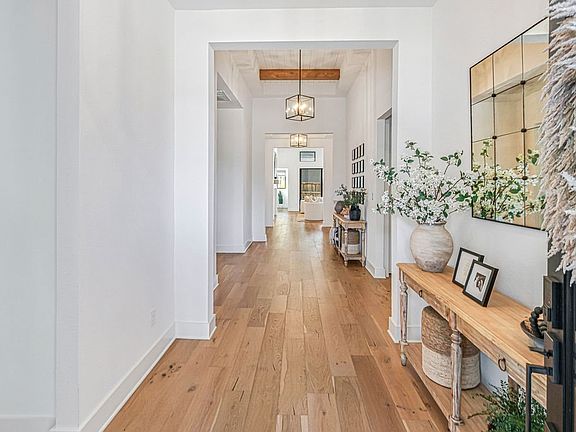 4th image of 4421 Rosedale St