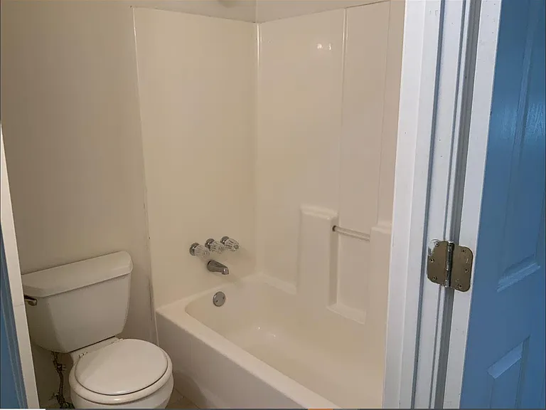 657 Home Ave SE — Photo 8