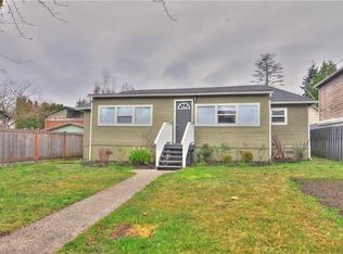 526 N 101st St, Seattle, WA 98133