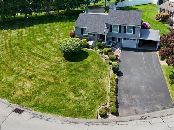 108 Oberlin Dr, Butler, PA 16001