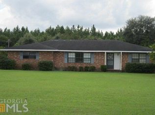 197 Midge Durrence Rd, Glennville, GA 30427