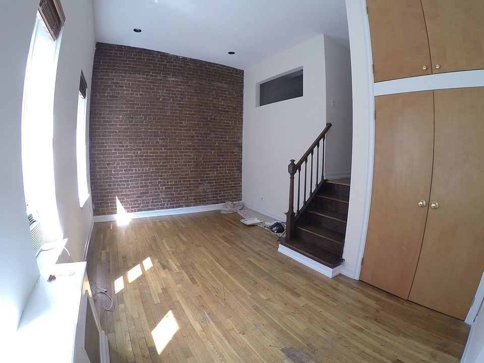 2nd image of 167 W 87th St #4