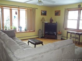 14 S End Ave, Durham, CT 06422