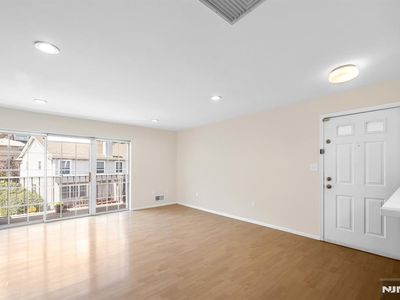 300 Crown Ct APT 523, Edgewater, NJ, 07020