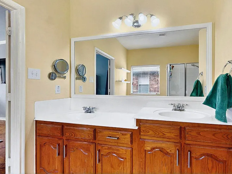 1236 Blue Brook Dr — Photo 27
