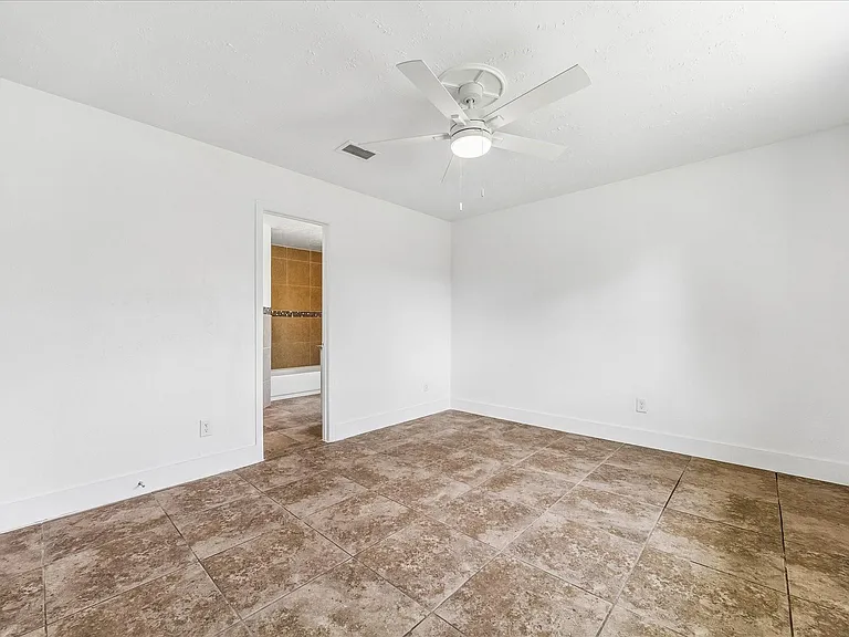 10111 Limewood Ln — Photo 9