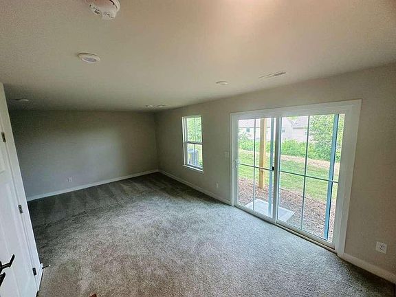 2nd image of 9902 Oaklawn Blvd NW