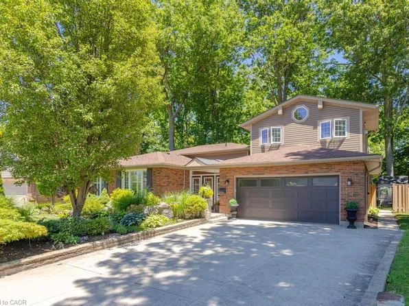 26 Butler Cres, Saint Catharines, ON L2M 7B3