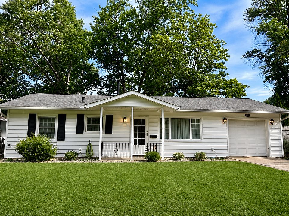 1st image of 1914 Golden Dr