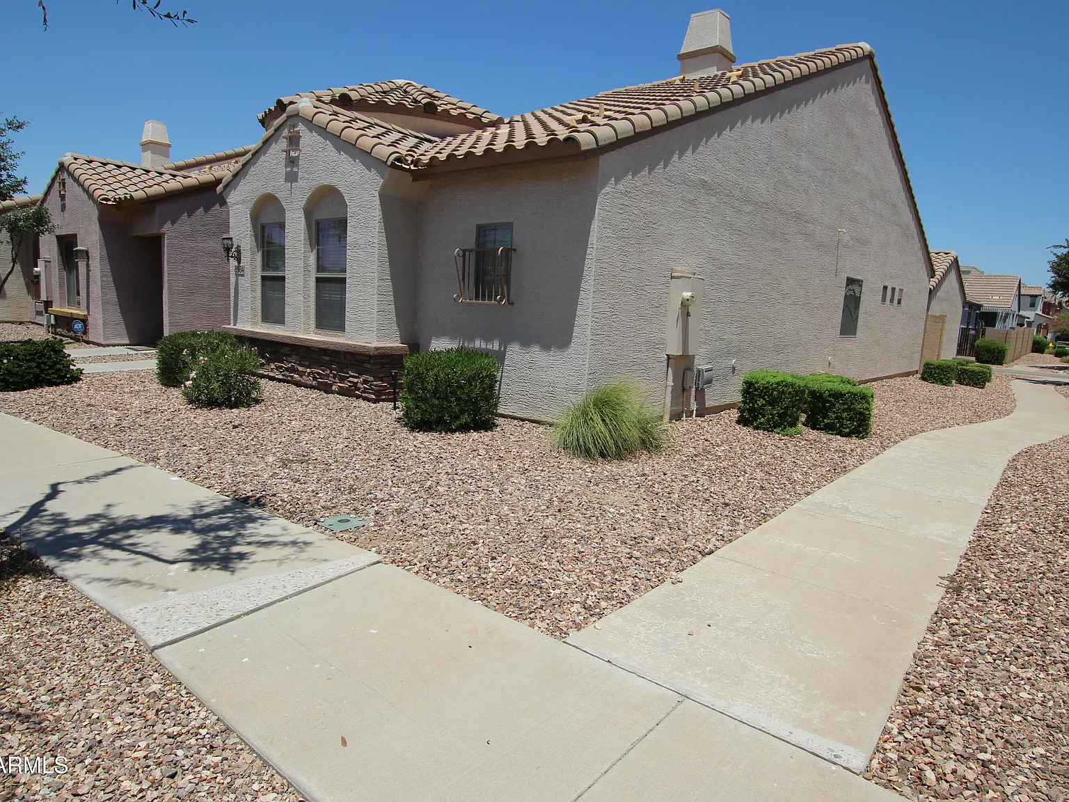 3 bed, 3.0 bath, 1392 sqft, $2,499 — Photo 4