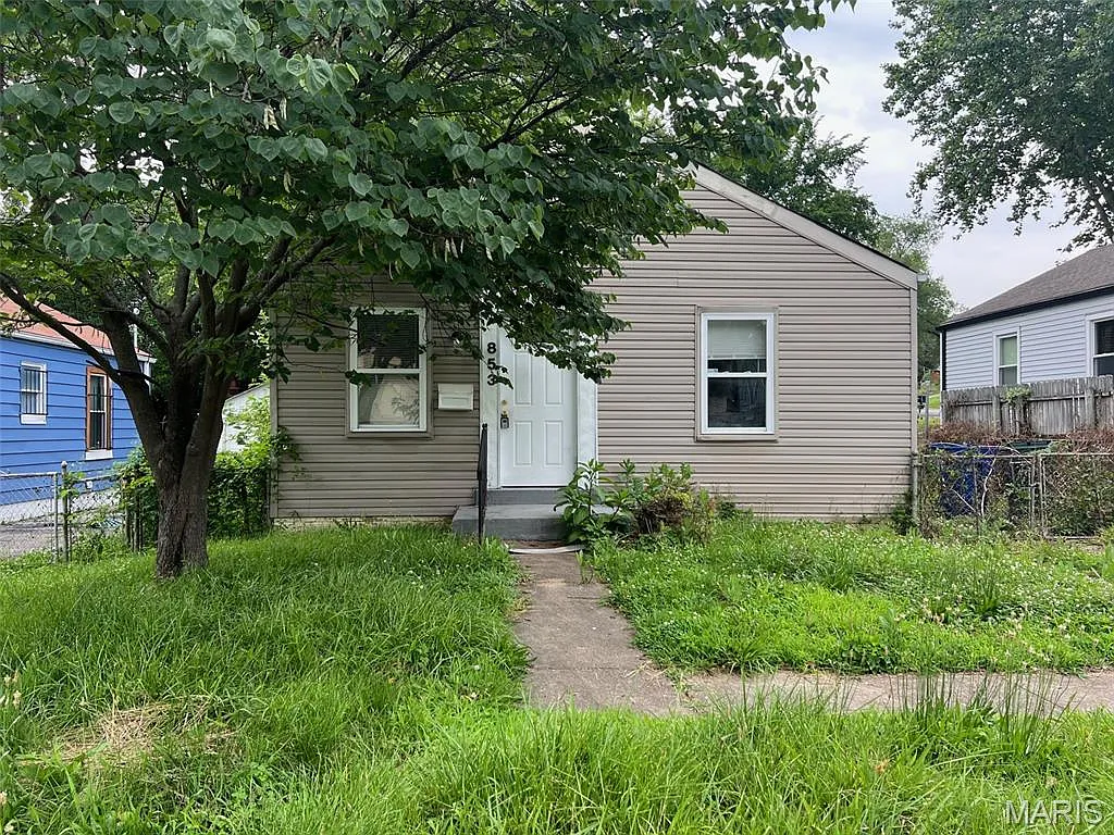 853 Nassau Dr photo 1