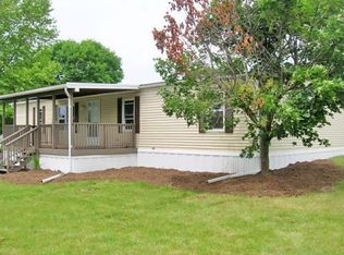 25 Greenbriar Dr N, Bath, PA 18014