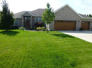 3428 Country Farms Rd, Oregon, OH 43616