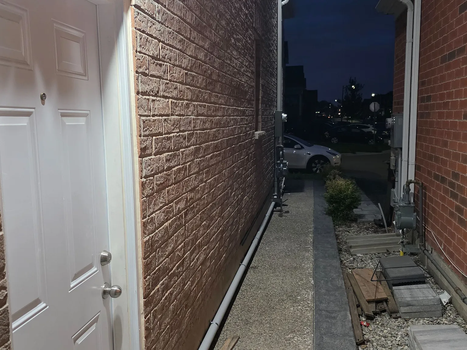 2 bed, $1,800 — Photo 3