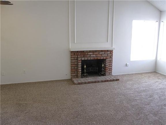 5th image of 5965 Altamont Dr