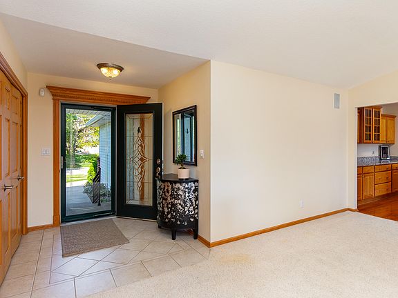 2nd image of 4001 Wembley Ave