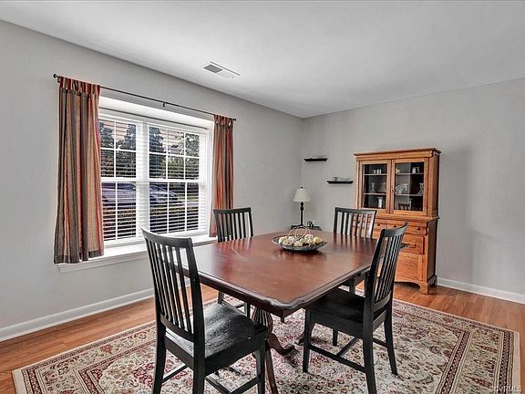 3rd image of 45 Skipwith Green Cir