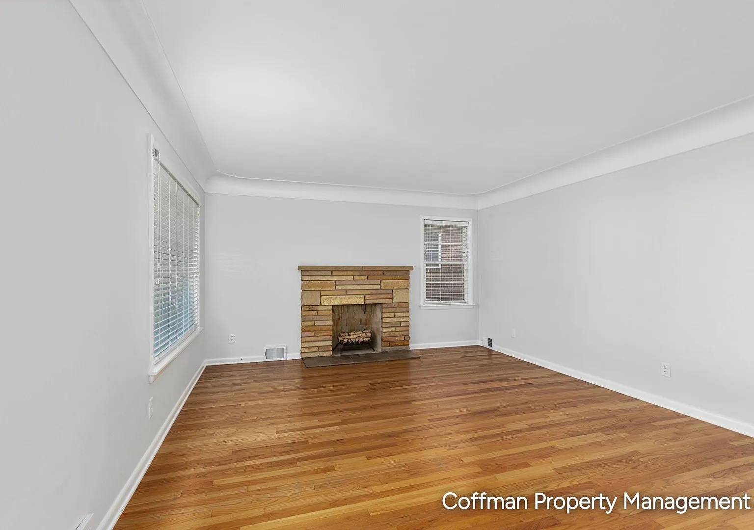 3 bed 2 Bath Single Family Home with Garage and Finished Basement — Photo 4