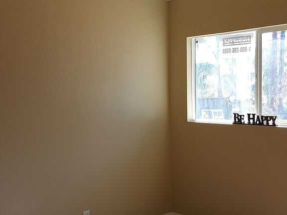 3rd image of 5976 Dogwood St