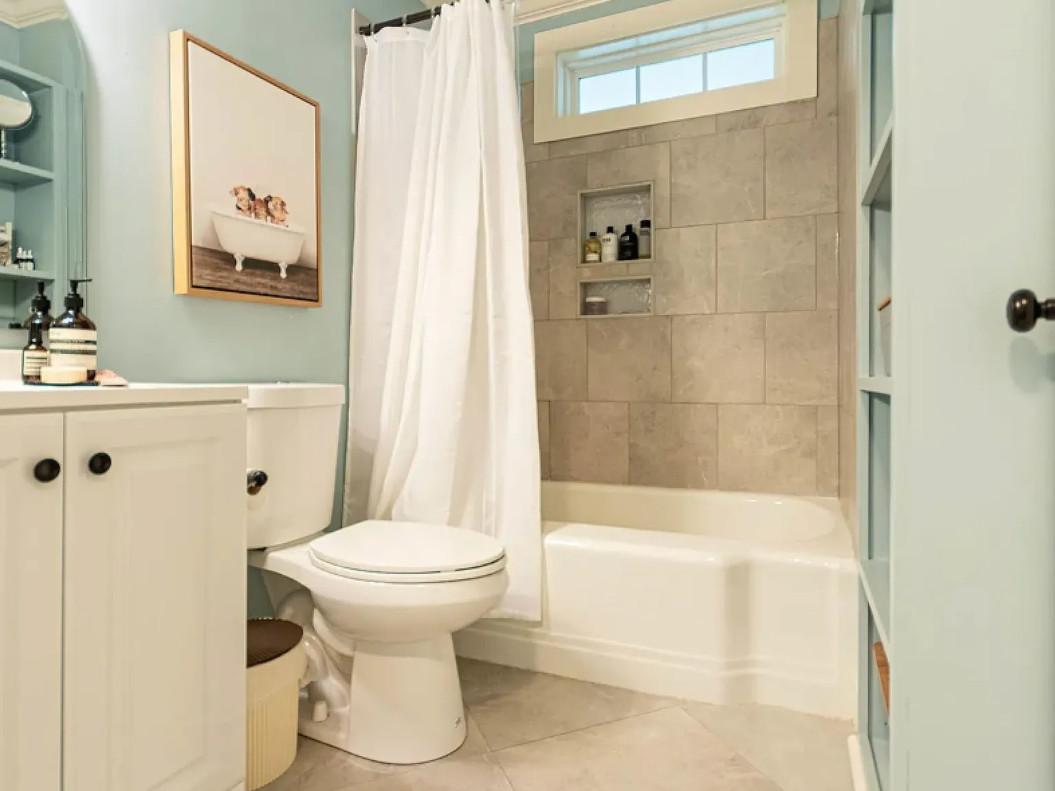 2 bed, 1199 sqft, $1,900 — Photo 4