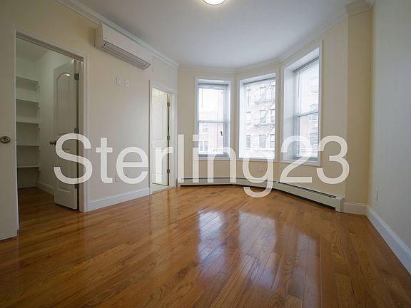 4th image of 3014 34th St APT 3