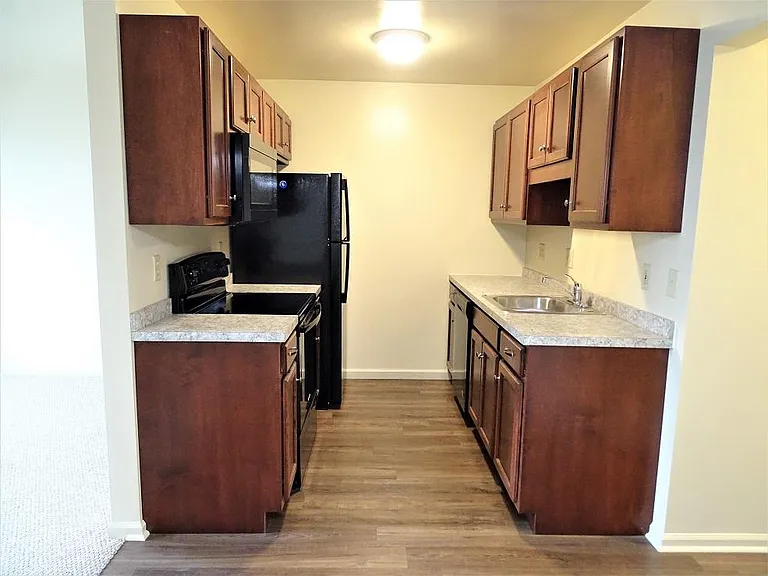 1536 W Main St #G — Photo 4