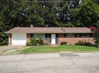 813 Whispering Way, South Charleston, WV
