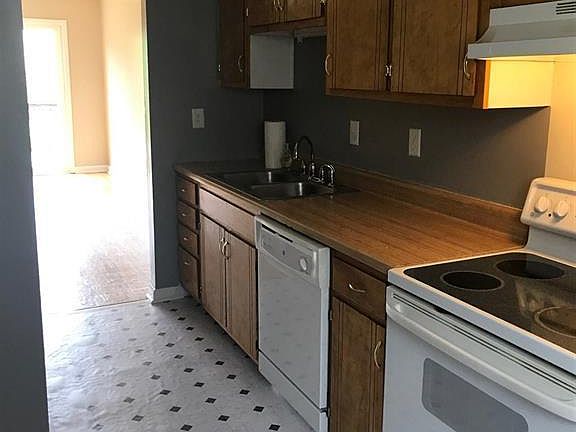 4th image of 1418 Kingswood Way