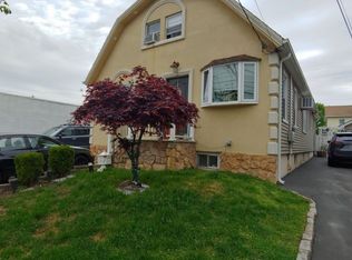 9 Martin St, Bloomfield, NJ 07003