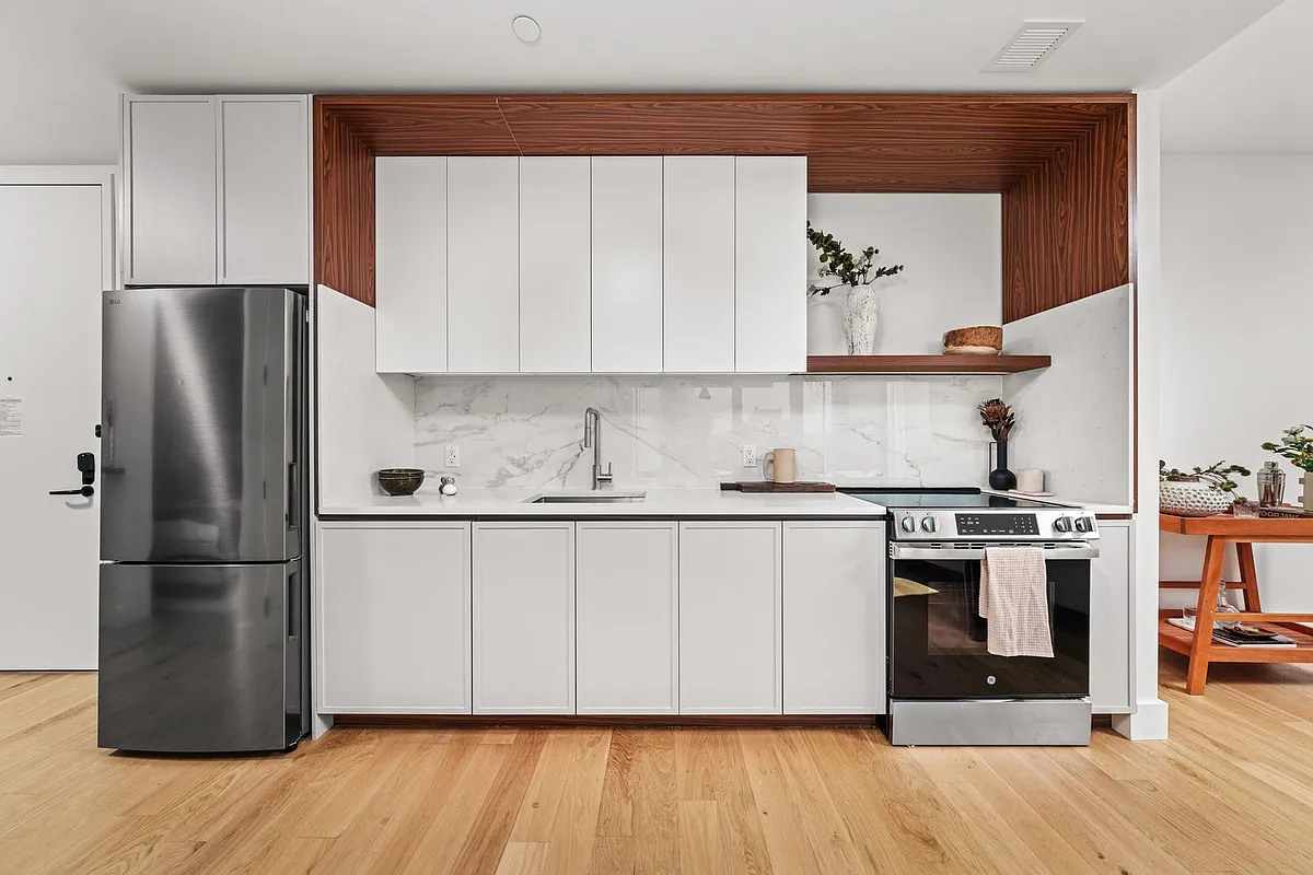 570 Fulton Street 6G
