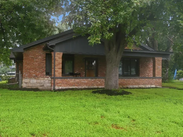 1934 NW Fillmore St, Topeka, KS 66608
