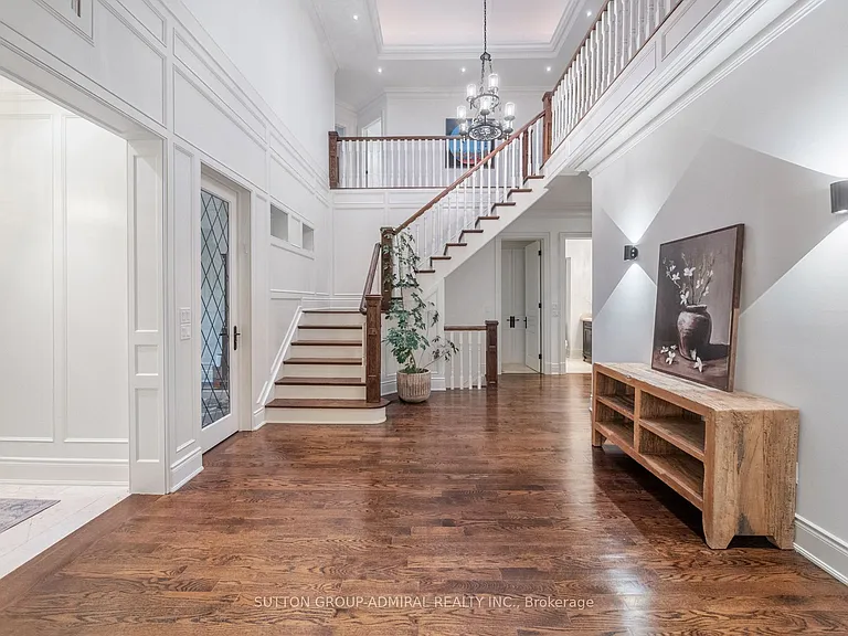 35 Wentworth Ave — Photo 8