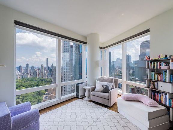 3rd image of 25 Columbus Cir #57D