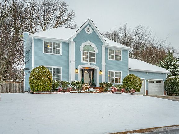 2nd image of 2247 Chimney Hills Dr