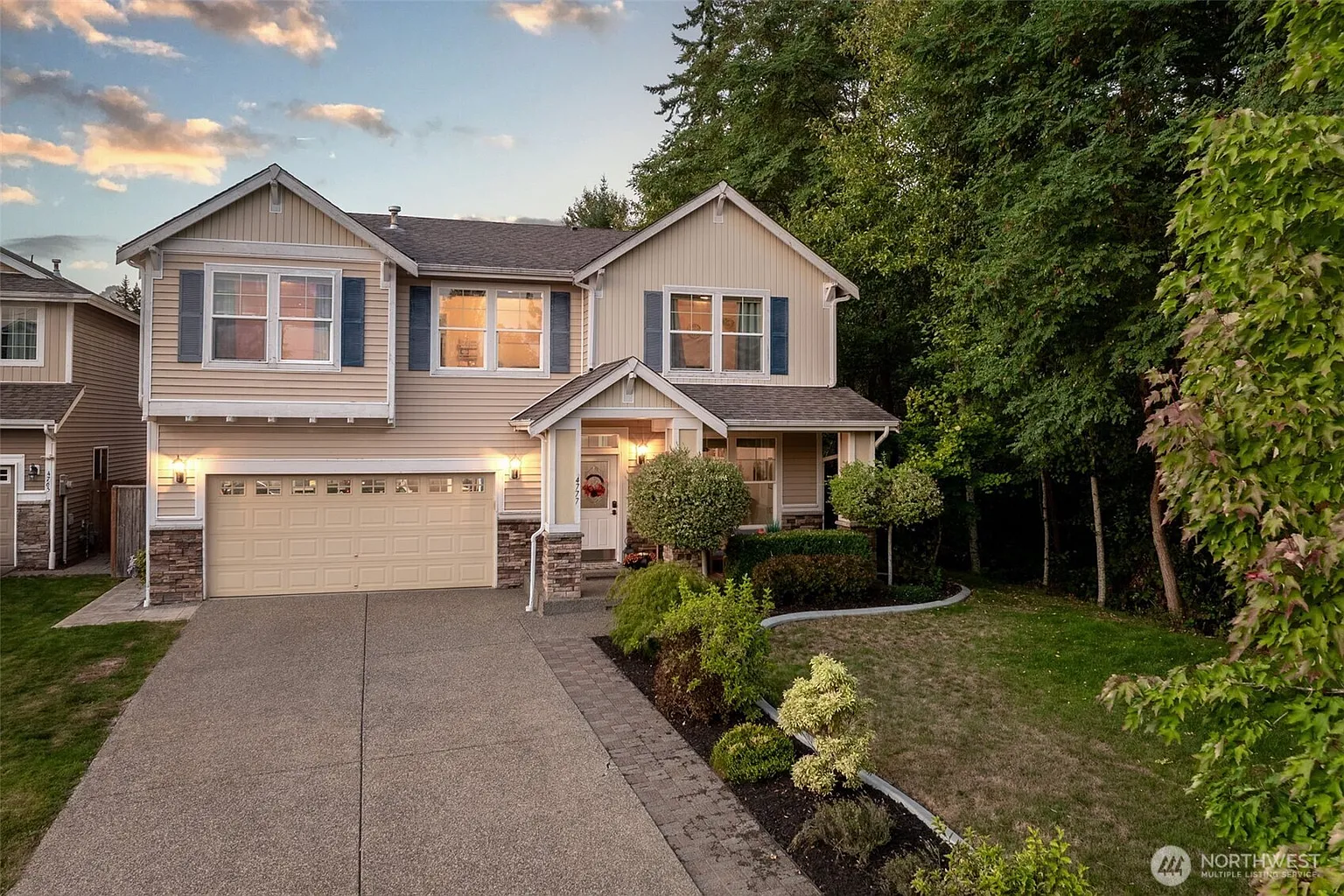 4777 Okanogan Drive SE photo 1