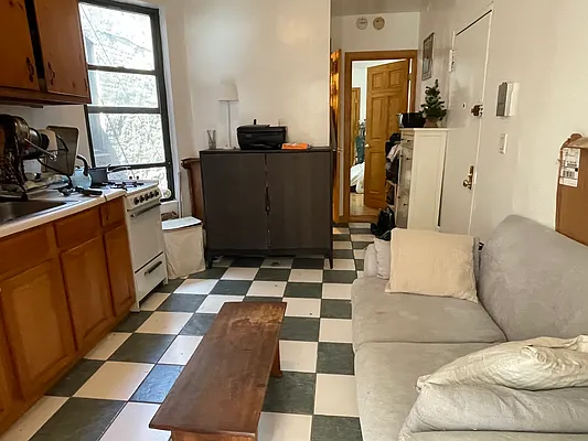 Rented by TZM Realty Properties | media 9