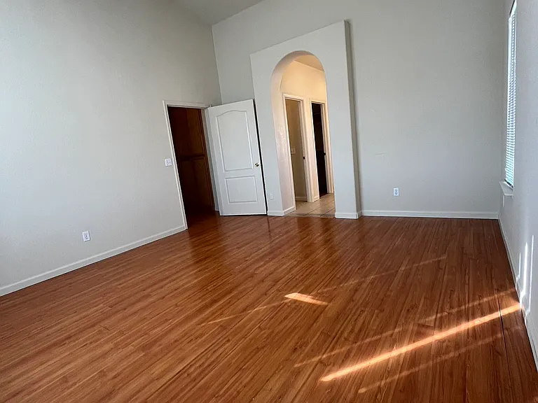 3598 Iron Canyon Cir — Photo 24
