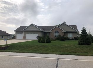 2125 Schinker Creek Rd, Sheboygan, WI 53081