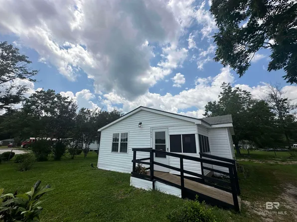 1600 Woods Rd, Atmore, AL 36502
