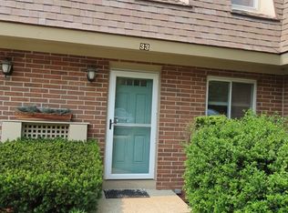 33 Walcott St #33, Hopkinton, MA 01748