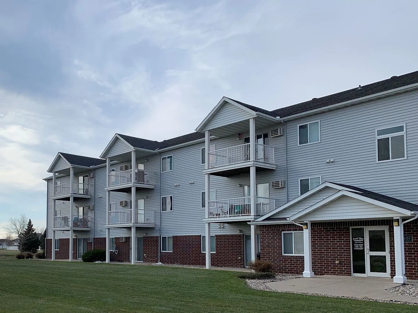 Pointe West II — Photo 1