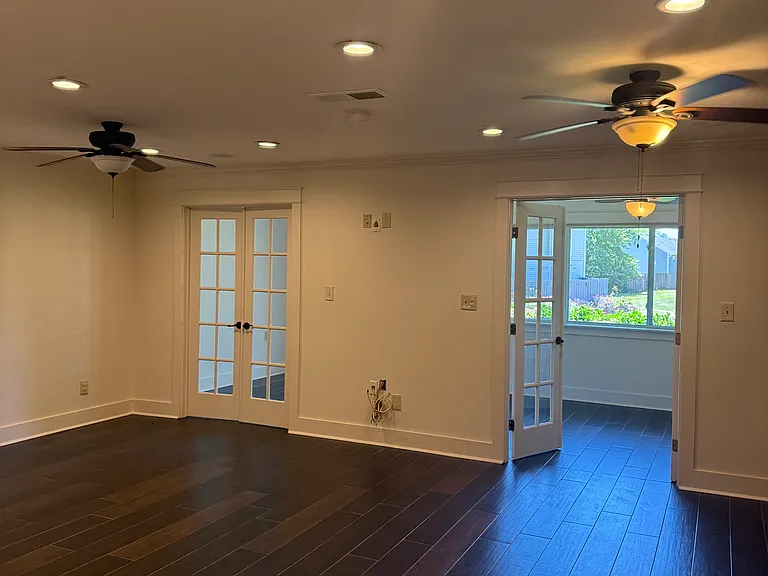 538 Country Greens Dr — Photo 2