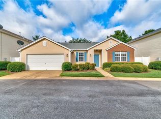 649 Bedford Ct, Woodstock, GA 30188