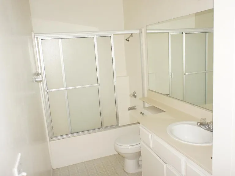410 S Clementine St #106 — Photo 11