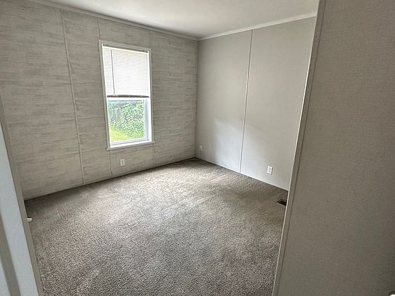 4th image of 200 Shasteen St #H