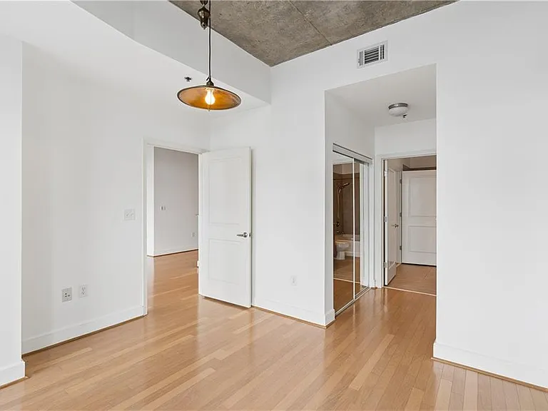 950 W Peachtree St NW #1413 — Photo 10