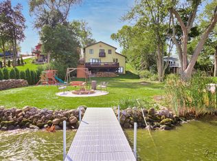 520 Bald Knob Rd, Johnsburg, IL 60051