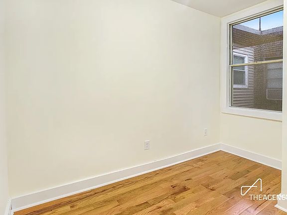 5th image of 2242 41st St APT 1L