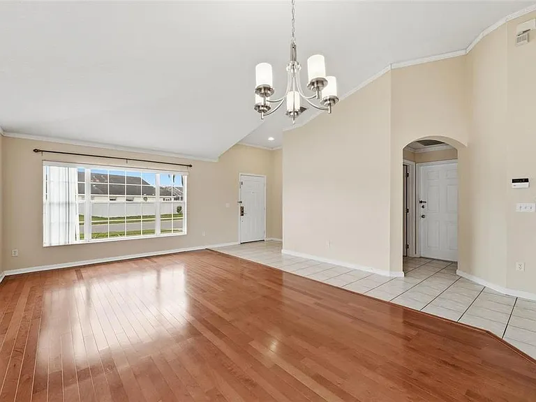 2819 Maguire Dr — Photo 4