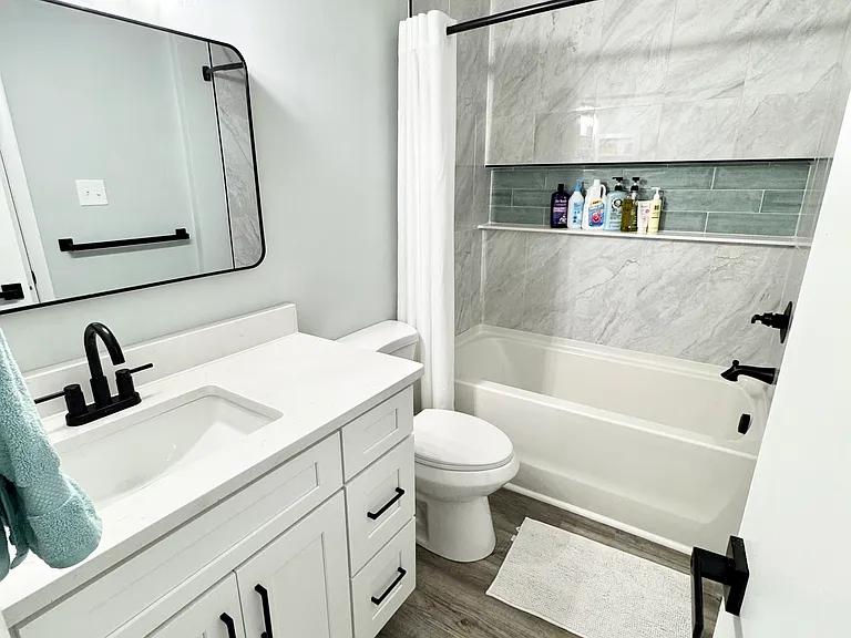 3675 Sylvan Ln — Photo 6